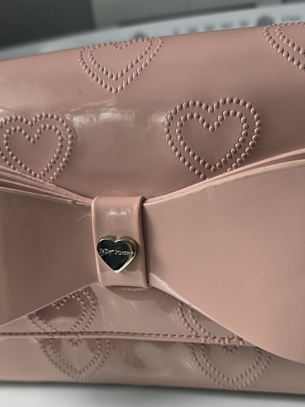 Pink Heart-Embossed Patent Clutch Bag